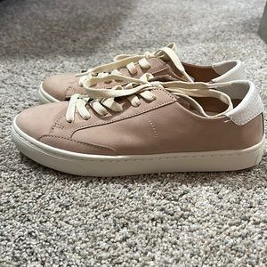 Soludos light pink sneakers, never worn!